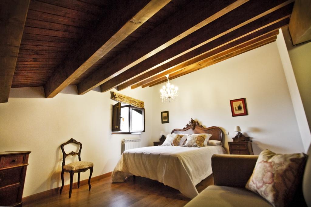 Posada Real Del Buen Camino Villanueva de Campean Room photo