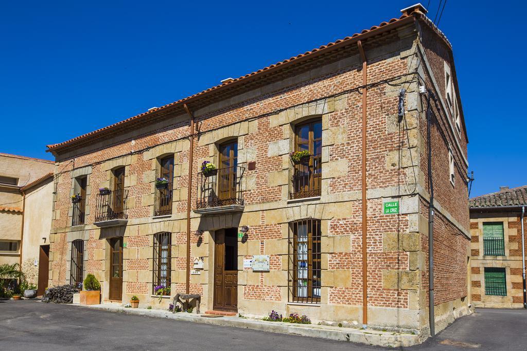 Posada Real Del Buen Camino Villanueva de Campean Exterior photo